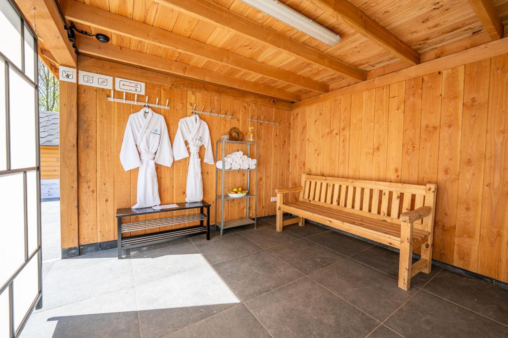 זייוולדה Green Tiny House With Shared Pool מראה חיצוני תמונה